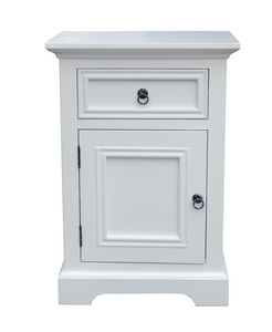 white furniture,white bedside